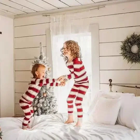2025 New Family Christmas Matching Pajamas Set Striped Print Mom Dad Kids Clothing Sets Baby Romper Soft Casual Xmas Look Pyjama