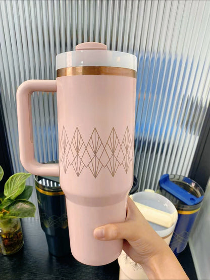 Einen krug mit Tumbler bedeckter flowstaii schacht mit einem edelstahl-isolator und einer doppelvereisten kühlgläser