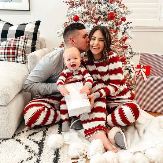2025 New Family Christmas Matching Pajamas Set Striped Print Mom Dad Kids Clothing Sets Baby Romper Soft Casual Xmas Look Pyjama
