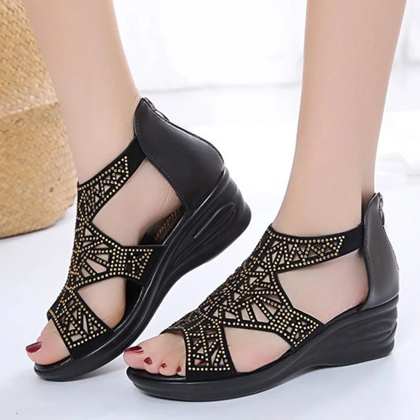 Korean Fashion Party Shoes Woman Design Women Sandals Fashion Rhinestone Decoration Summer New Pattern Hollow босоножки женские