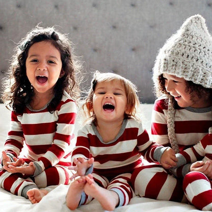 2025 New Family Christmas Matching Pajamas Set Striped Print Mom Dad Kids Clothing Sets Baby Romper Soft Casual Xmas Look Pyjama