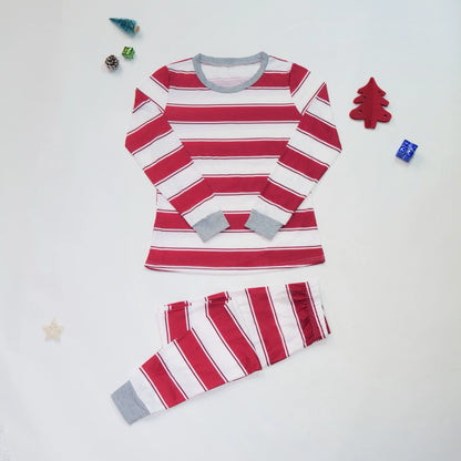 2025 New Family Christmas Matching Pajamas Set Striped Print Mom Dad Kids Clothing Sets Baby Romper Soft Casual Xmas Look Pyjama
