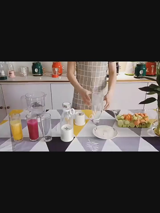 Portable Blender, Portable Blender for Shakes and Smoothies , Magnetic USB Fast Charging Mini Fresh Juice Mixer Bottle